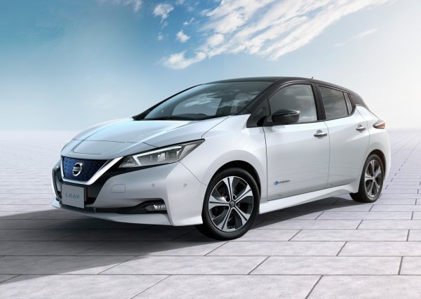Озвучена стоимость нового электрокара Nissan Leaf 2018