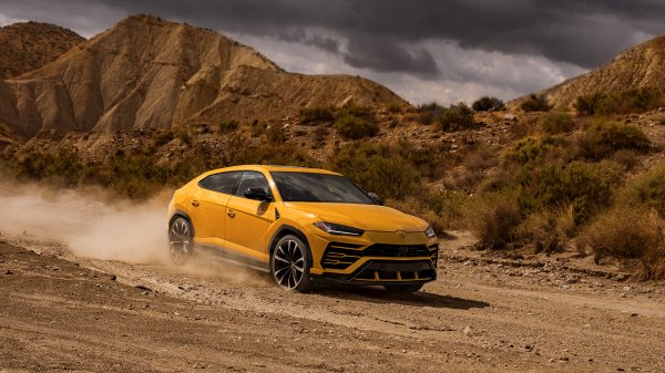 Мировые дилеры почти вдвое завысили стоимость Lamborghini Urus