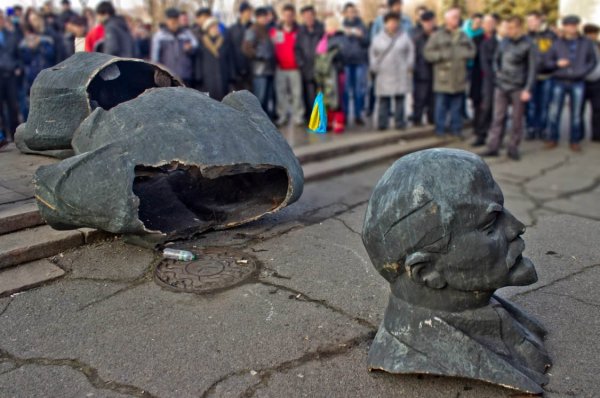 Политолог: Киев запретил ностальгию по СССР