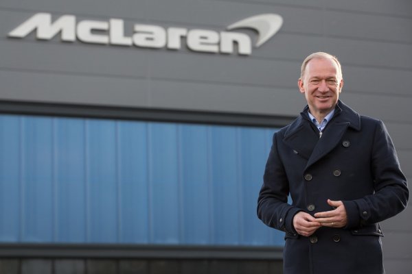 McLaren открывает завод по производству карбоновых монококов