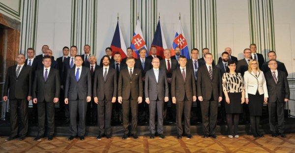 Правительство Чехии объявило о своей отставке