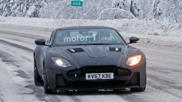 Новый Aston Martin Vanquish 2019 замечен на зимних тестах