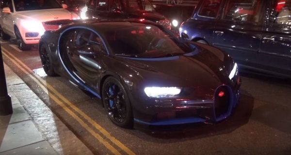 В Лондоне замечен полностью карбоновый гиперкар Bugatti Chiron