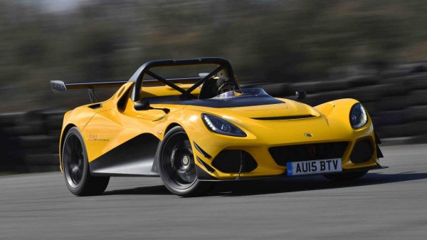 Lotus выпустит два новых спорткара и кроссовер к 2020 году