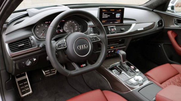Эксперты не советуют покупать Audi S6, Chrysler 300C и Mazda RX-8 из-за проблем с ремонтом