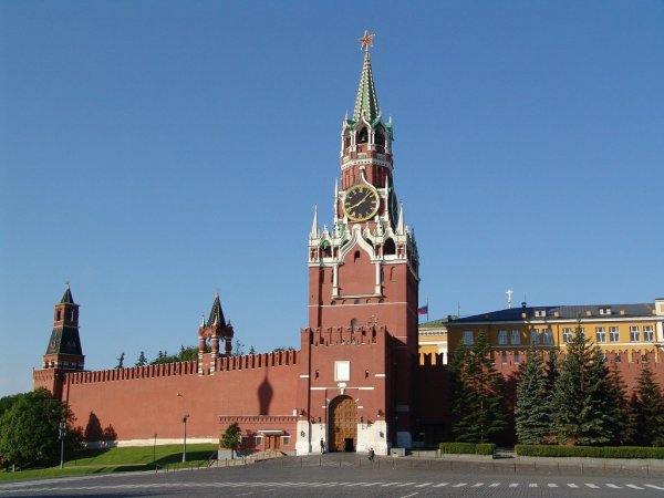 Кремль пообещел ответить боевикам за сбитый Су-25