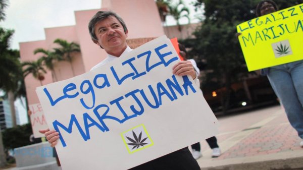 Рекордное количество американцев выступило за легализацию марихуаны в США