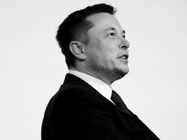 Илон Маск может обанкротиться, если выпустит новую Model 3