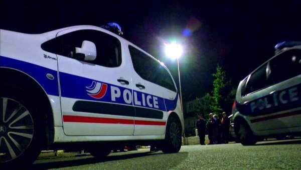 Во Франции троих мужчин задержали по подозрению в людоедстве