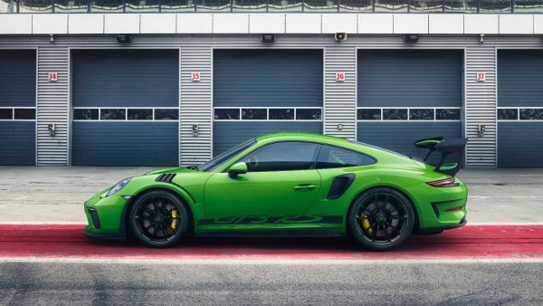 Новый спорткар Porsche 911 GT3 RS представлен официально