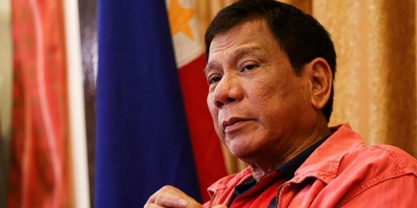 Глава Филиппин советует не пользоваться презервативами