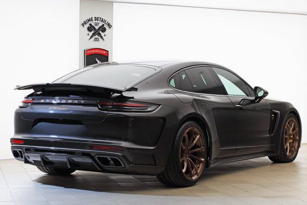     Porsche Panamera  -  