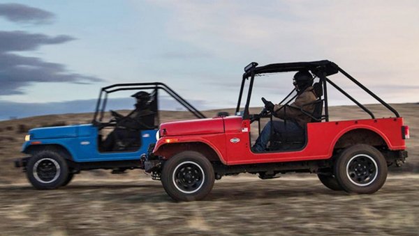  Mahindra   - Roxor