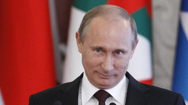 Политолог: Путин держит в секрете имя нового премьер-министра