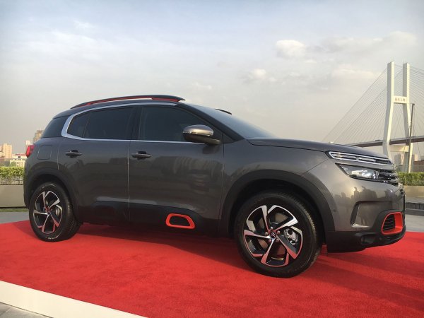 Российские продажи Citroen в феврале не дотянули и до 100 единиц