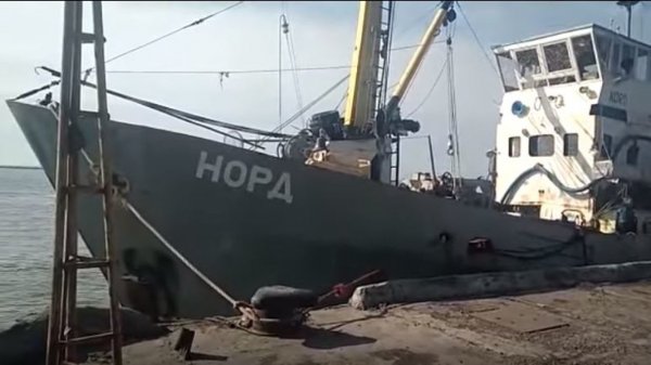 В России работают над скорейшим выездом из Украины экипажа 