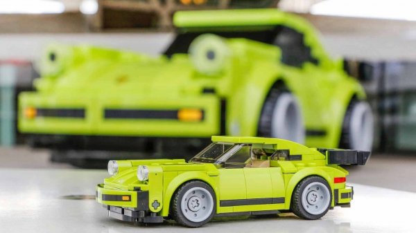Porsche собрала спорткар 911 Turbo из кубиков LEGO