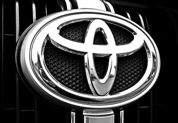 Автомобили Toyota через три года научат разговаривать