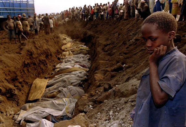 Массовое захоронение времен геноцида найдено в Руанде