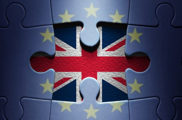 Британские политики призвали Терезу Мэй отказаться от таможенного союза с ЕС