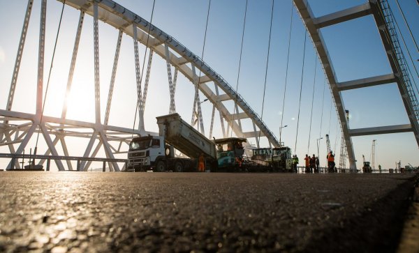 Украина предложила использовать Крымский мост после «возвращения» полуострова