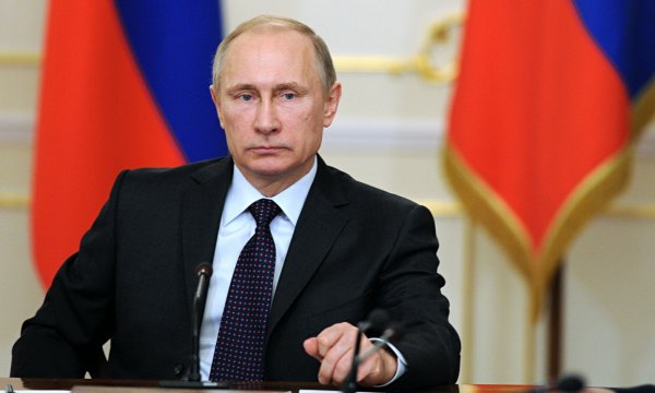 Путин призвал россиян не быть «огурцами в бочке»