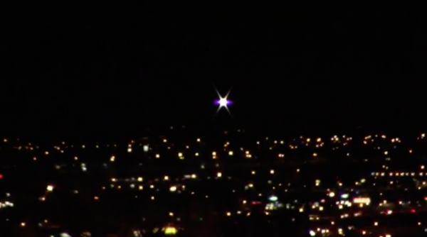 Над Лас-Вегасом очевидец запечатлел уникальный НЛО