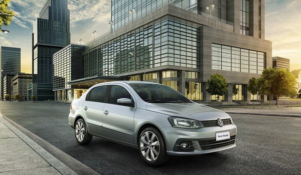 Volkswagen представил обновленные Voyage и Gol