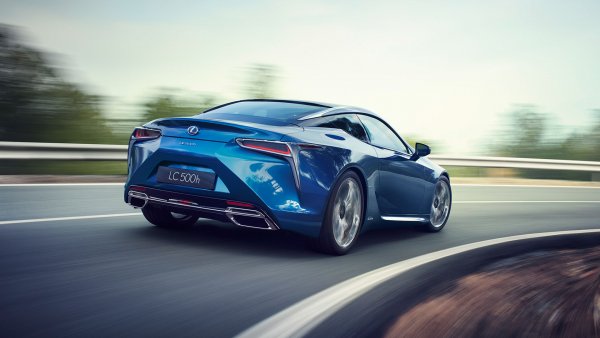 Lexus представил спецверсию LC Morphic Blue Limited Edition