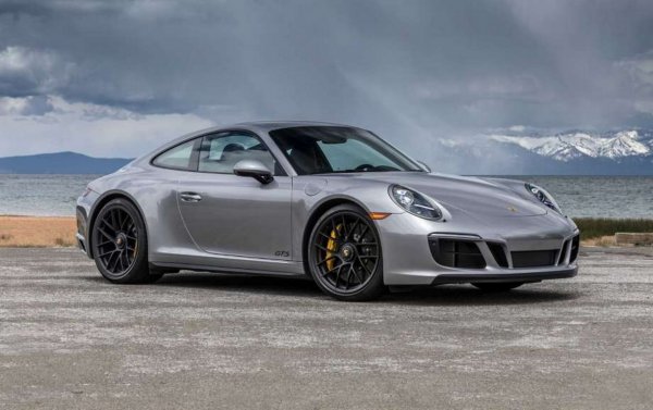 Новый спорткар Porsche 911 выйдет сразу в двух гибридных версиях