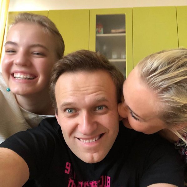 «С возвращением, рецидивист»: Навальный рассказывает о счастье арестанта