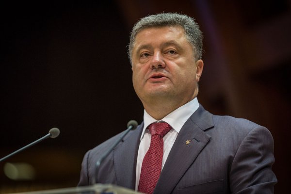 Представитель Порошенко публично высмеял украинских чиновников