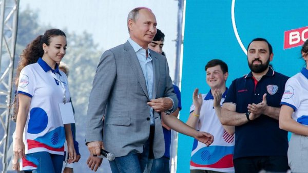 Путин приехал в Ставрополье на молодежный форум «Машук-2018» в Пятигорске