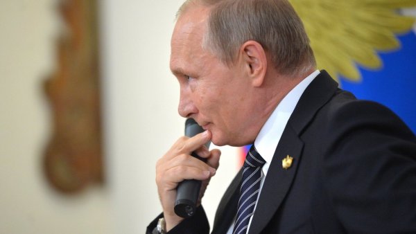 Профессиональные мошенники: Россияне считают, что речь Путина спланировали до пенсионной реформы