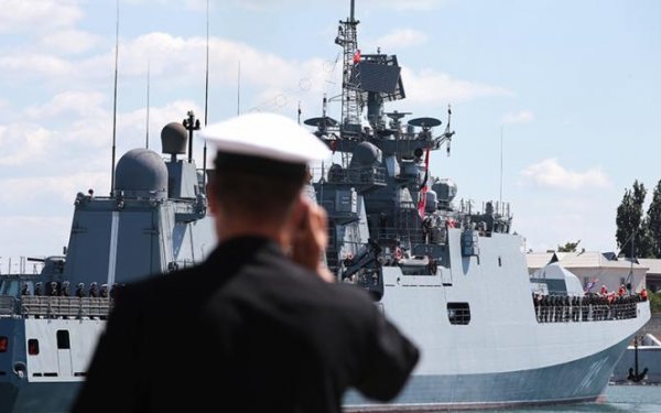 Порошенко объявит вне закона Черноморский флот в Крыму
