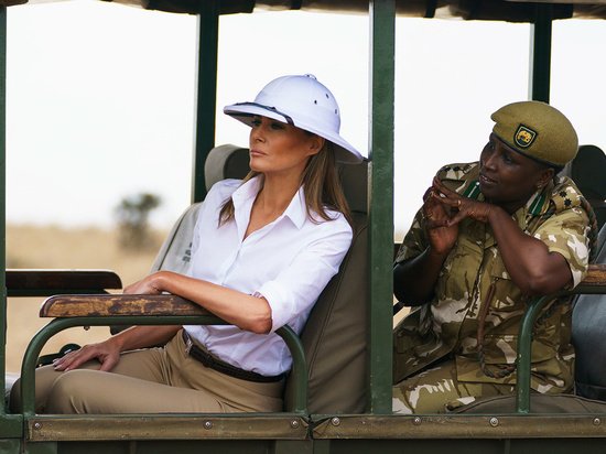 Мелания Трамп приехала в Кению в наряде рабовладельца