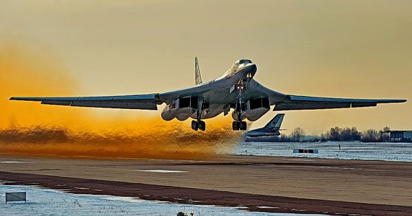 National Interest подверг жесткой критике посла США после слов о ракетоносцах Ту-160