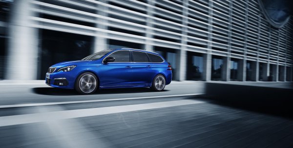 «Король Лев» гольф-класса: О Peugeot 308 2016 года подробно рассказал эксперт