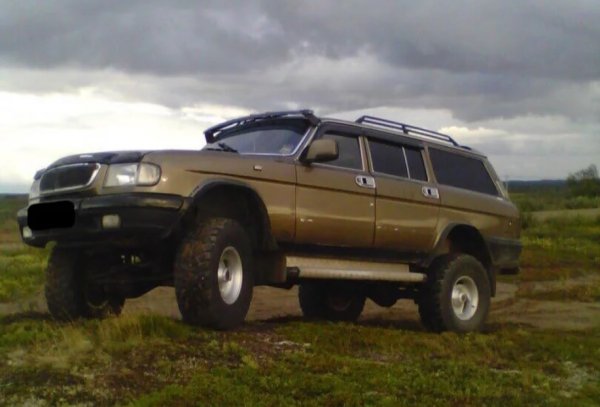 Если бы «Крузак» делали в России: Сеть очаровал ГАЗ-3110 «Волга», превращённый в Toyota Land Cruiser