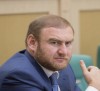 Сенатор Арашуков нагло ухмылялся в лицо следователя во время допроса