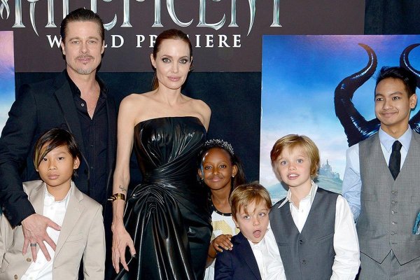 Дети поражены: Брэд Питт стал увлекаться иудаизмом после скандального развода с Джоли