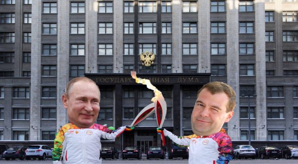 Как в 2008: Путин может беречь Медведева для временного президентства