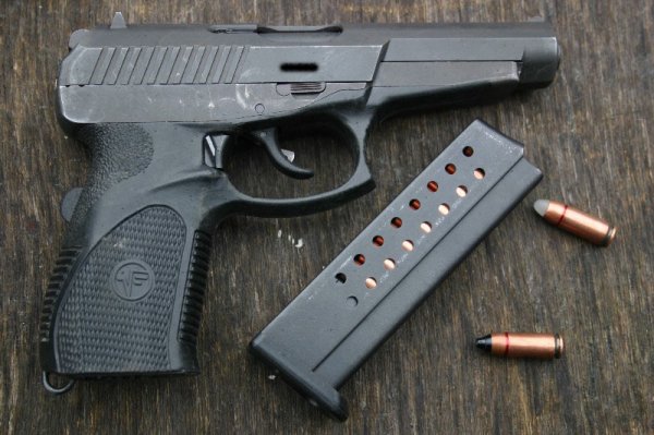 Российский пистолет, который запретили в США – СР-1МП «Гюрза»