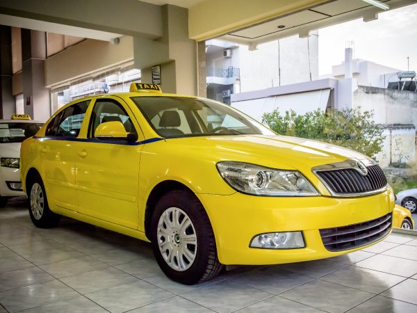Skoda Octavia в раскат: Блогер рассказал как и в каком состоянии можно получить машину из-под такси