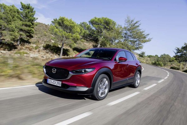 «Японец», которому подвластно многое: Новый Mazda CX-30 может повторить успех Hyundai Creta