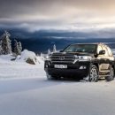 Не легенда, а рисовая шелуха! Почему вместо Toyota Land Cruiser 200 лучше купить новый УАЗ «Патриот»