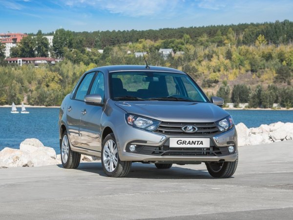 «Даже на ВАЗ-2109 такого не было!»: «Халтура» в сборке LADA Granta FL поразила сеть