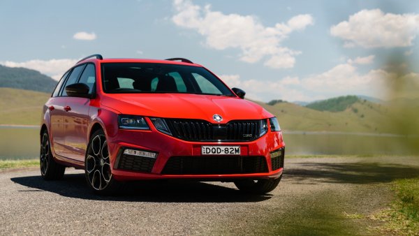 «Царь-шкода» с пробегом: Стоит ли брать самую мощную Skoda Octavia RS на «вторичке»?