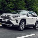 «Японец», которому подвластно все: Почему новый Toyota RAV4 продолжают нарасхват покупать россияне