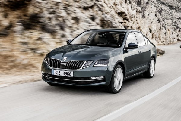 Где чехи старались лучше? Сравнение Skoda Octavia и Karoq